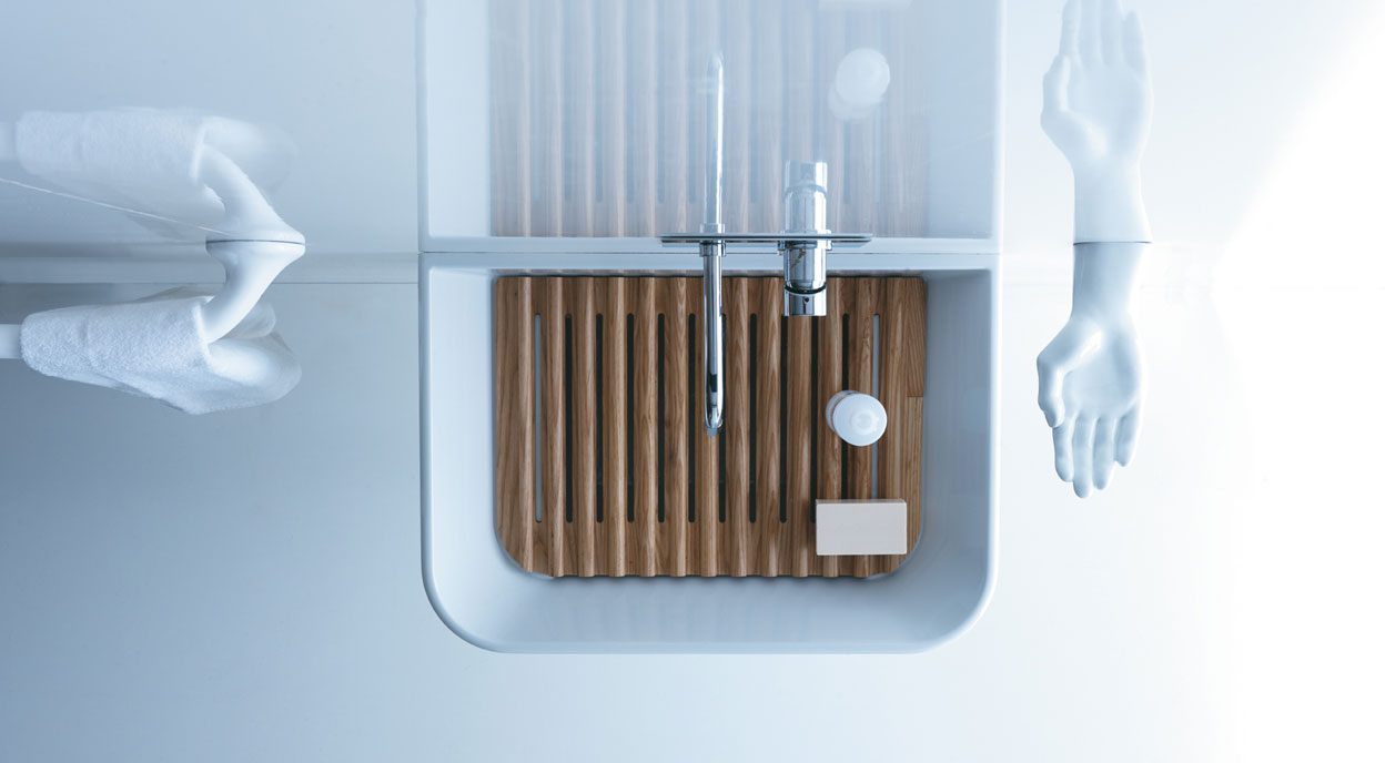 Sanitari che arredano il bagno con gusto ed eleganza, la ricerca dei dettagli e delle forme per realizzare un arredo bagno potendo scegliere fra forme e colori.
