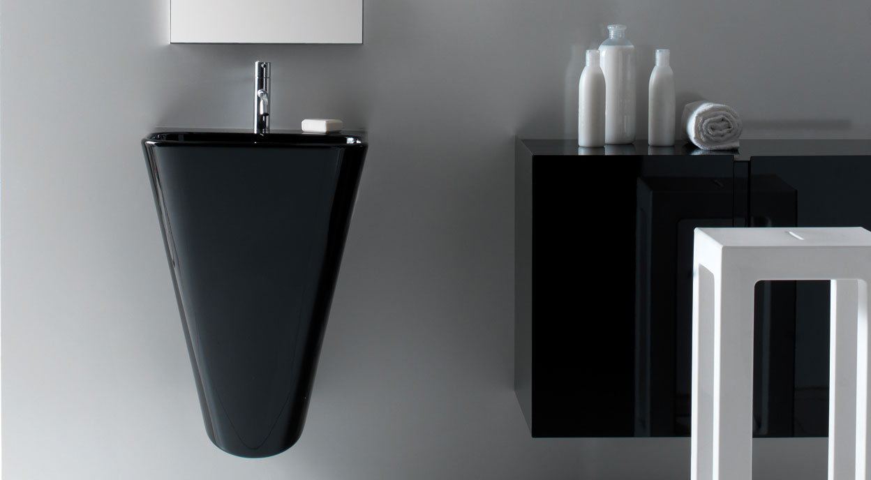 Galassia sanitari, lavabi d'arredo, piatti doccia e arredo bagno.
